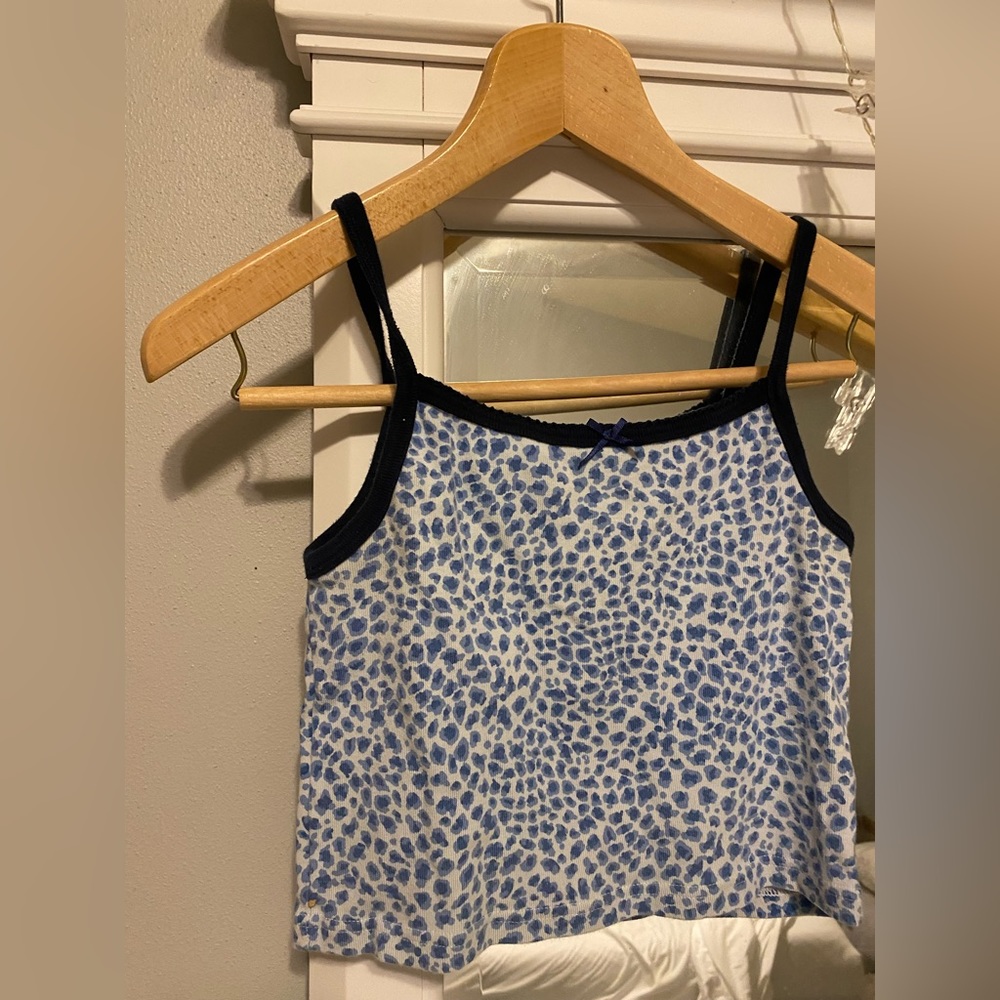 Brandy Melville crop top!!